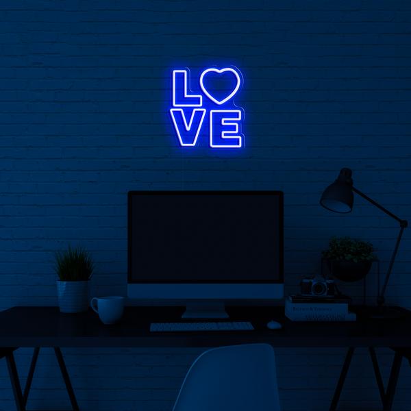 Neon LED sinjal fuq il-ħajt - logo 3D LOVE - b'dimensjonijiet 50 ċm