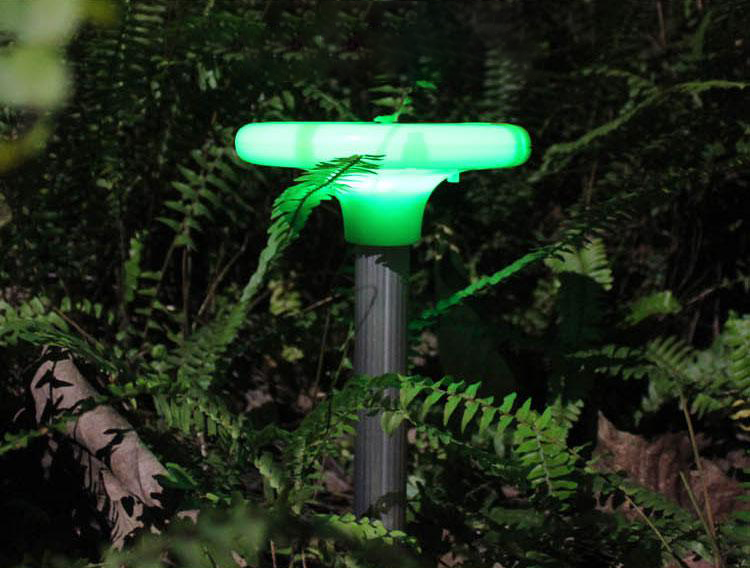 Mole repellent b'lampa LED dekorattiva